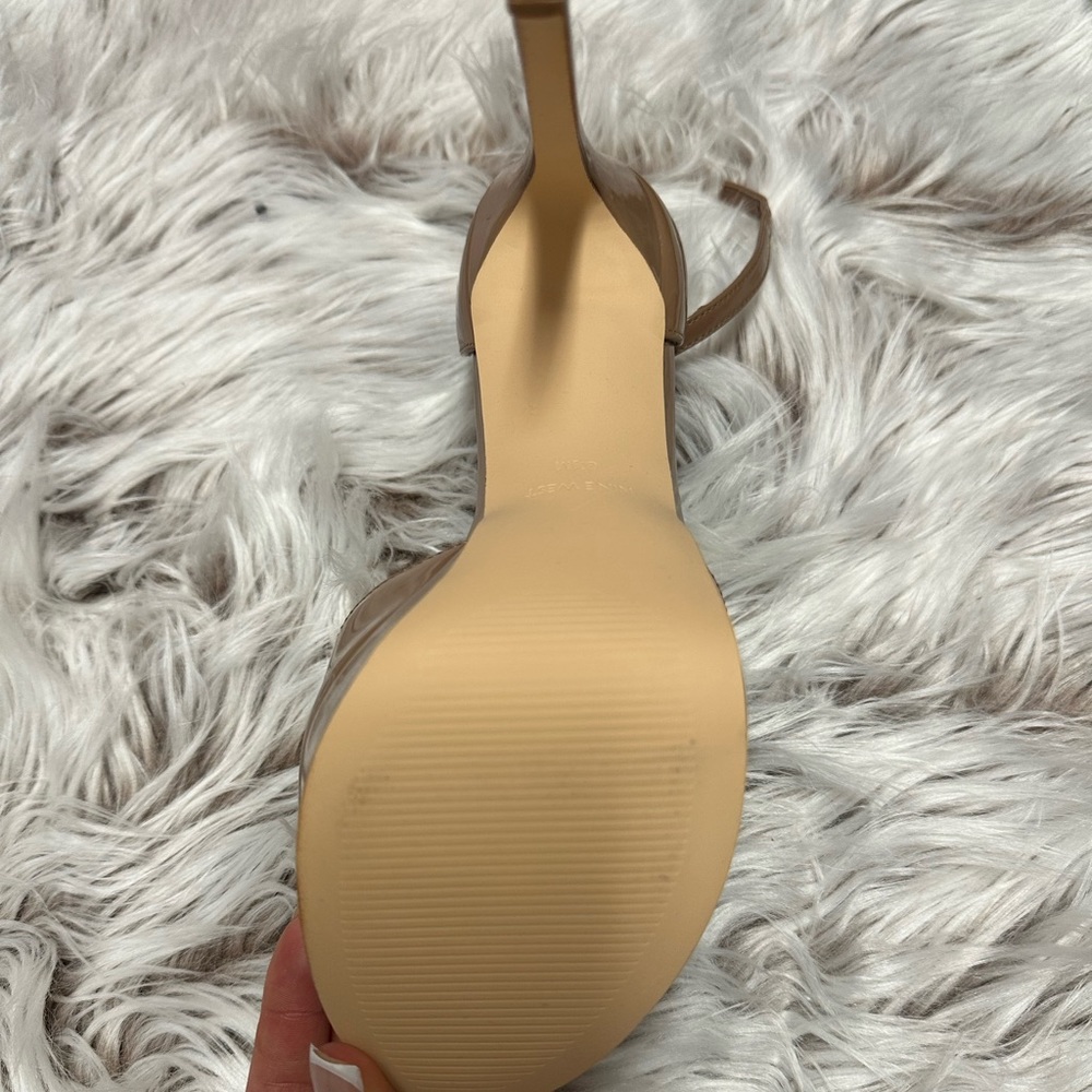 8.5 Nine West heels